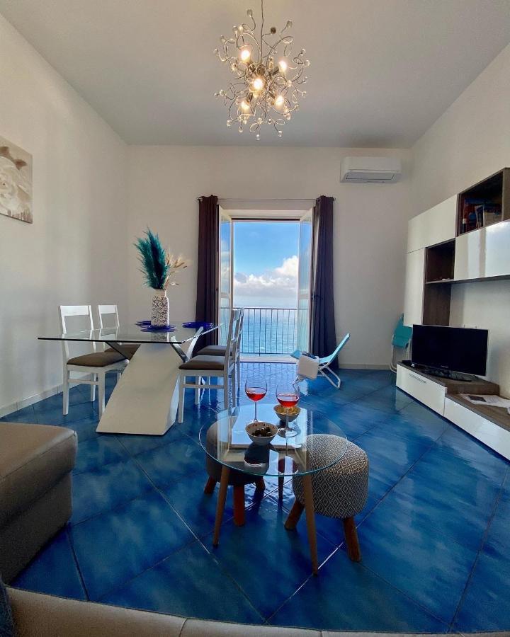 Il Profumo Dei Fiori Suite Praiano Luaran gambar